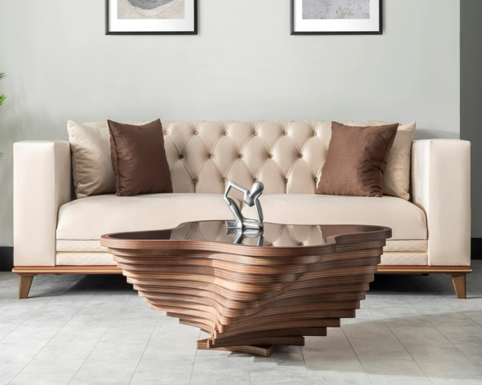 Suzan Table Nussholz